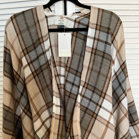 NWT kimono, can tie or leave open. Soft! - Picture 2 of 4